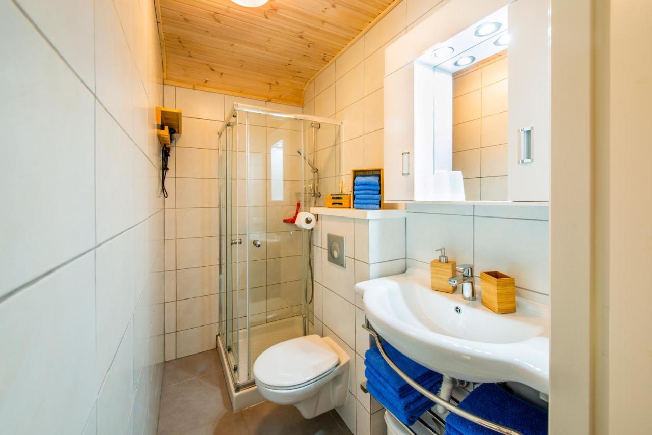 Hakuna Matata Holidays Wooden Lodge With Airco & Pool In Greek Olive Grove 迈索尼 外观 照片