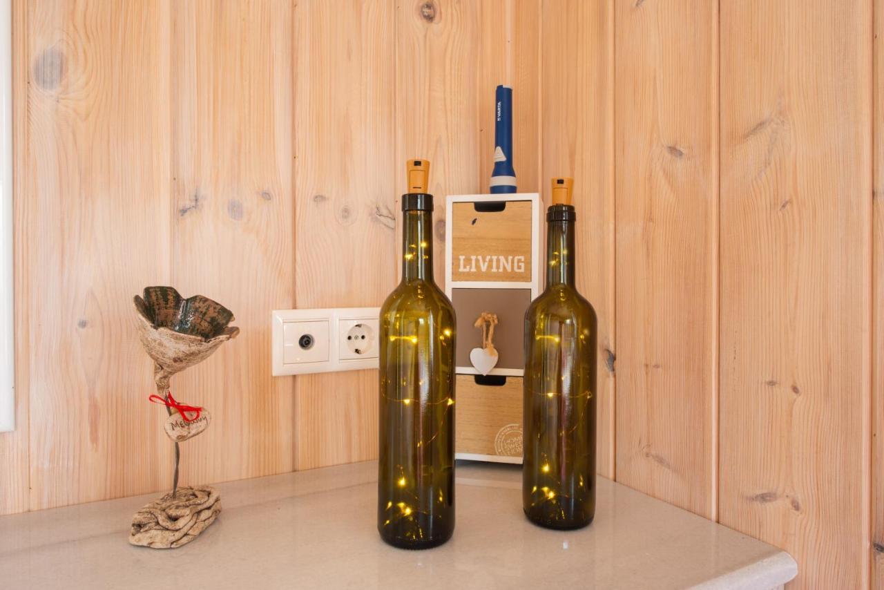 Hakuna Matata Holidays Wooden Lodge With Airco & Pool In Greek Olive Grove 迈索尼 外观 照片
